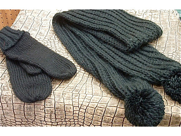 Black Chunky Scarf and Mittens